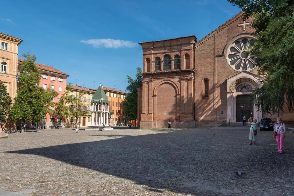 Piazza Santo Stefano 6 Rooms - By Bolognacentro Luxuryh Italy