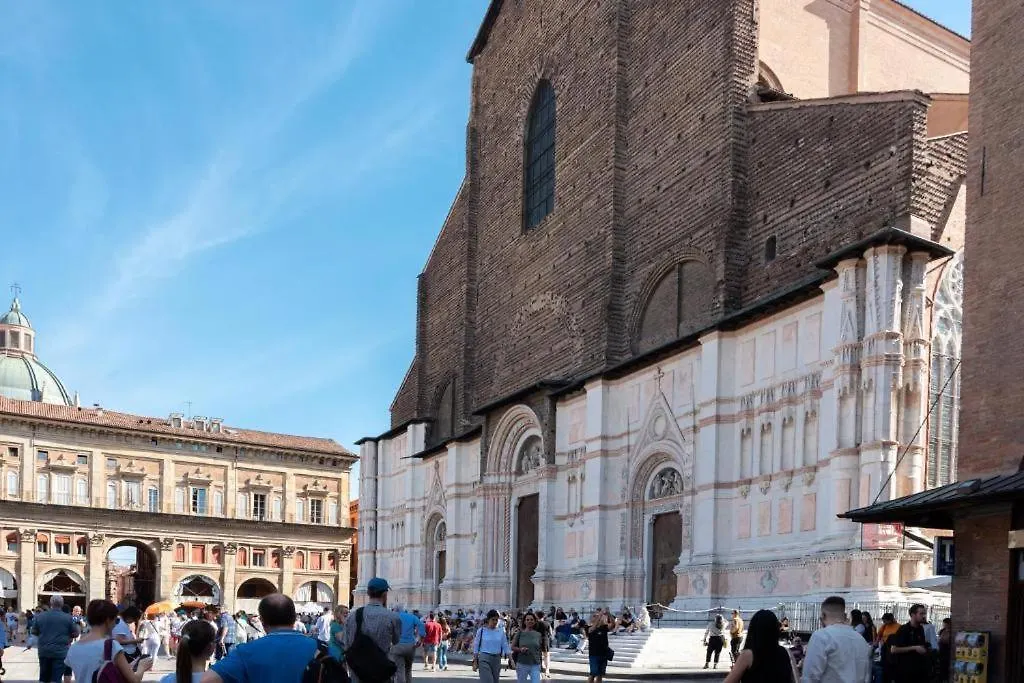 Piazza Santo Stefano 6 Rooms - By Bolognacentro Luxuryh 0*, Bologna Italy